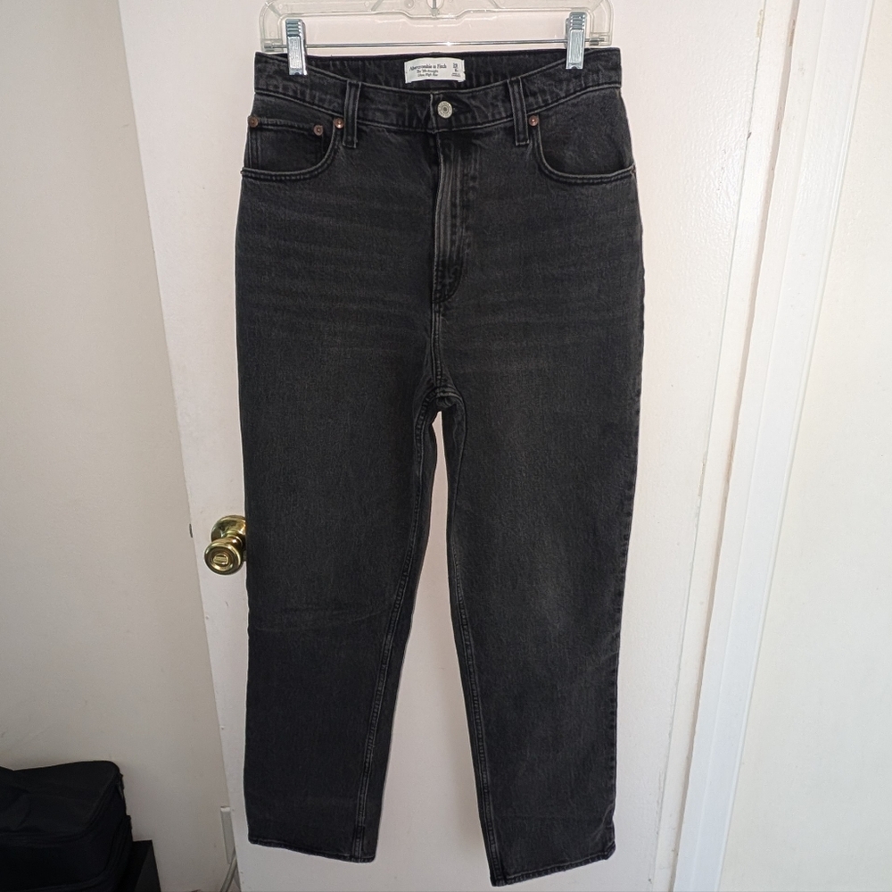 Abercrombie 90s Straight Ultra High Rise Curve Love grey jeans size 29/ 8R